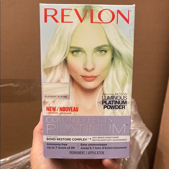 Revlon Color Effects Platinum Hair Color Kit - Picture 1 of 4